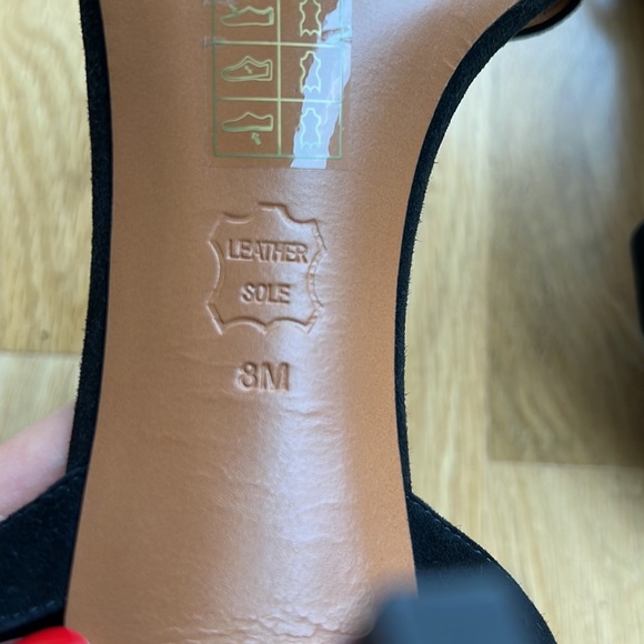 NWOT Authentic Tory Burch Sude Sandals. Size 8. Black. - Picture 5 of 6